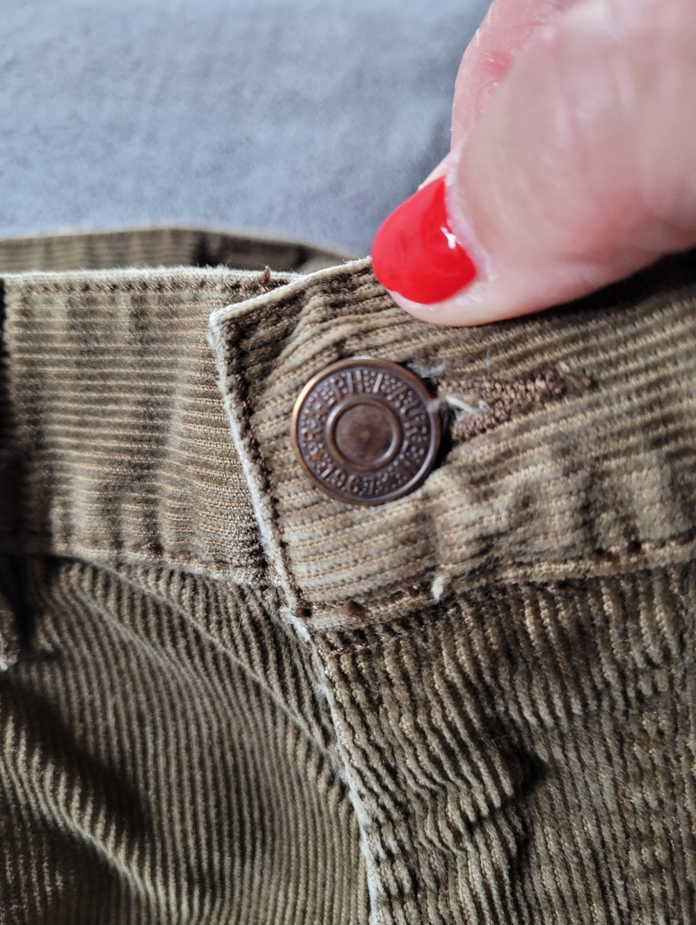 Polo by Ralph Lauren Men's Corduroy Pants in Olive Brown - Picture 4 of 7